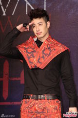 组图：潘玮柏自创激速舞 模仿打呼不怕金钟魔咒