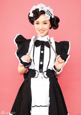 组图：程砚秋清新写真 化身甜美小厨娘