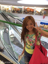 组图：日本9岁萝莉浓妆吓坏网友 似足32岁大妈