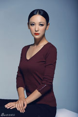 组图：杨舒写真大片曝光 安静优雅文艺范儿十足