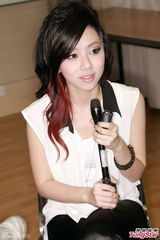 组图：邓紫棋曝林宥嘉支持个唱 害羞不谈