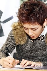 组图：男团M.pire举行第二张单曲签名会