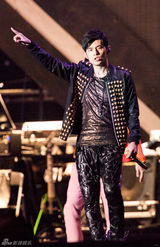 组图：周杰伦北京演唱会 劲歌热舞嗨翻全场