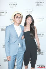 组图：谢婷婷参加酒会 林德信自称打扮像德普