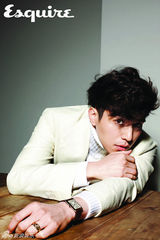 组图：韩星李栋旭拍写真 秀精英绅士风