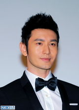 组图：《太平轮》发布会 黄晓明默认宋慧乔最美