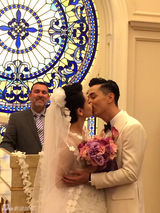 组图：戚薇李承铉赌城大婚甜蜜拥吻