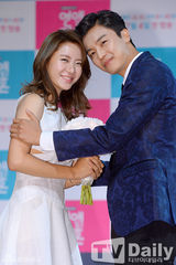 组图：《要结婚》2AM珍云Secret善花联袂助阵