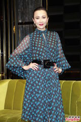 组图：刘嘉玲爱与梁家辉亲嘴 加200场过戏癮