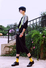 组图：时尚设计师夕又米街拍似潇洒美少年