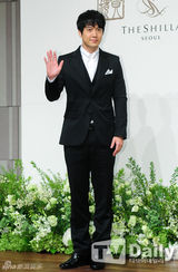 组图：韩星裴秀彬完婚 李秉宪苏幼珍等众星道贺