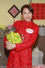 组图：陈敏之被预言蛇年有喜 开心承诺怀孕必生