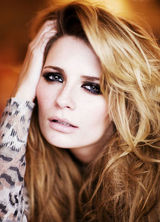 高清组图：米沙-巴顿闺房写真 穿性感内衣出镜