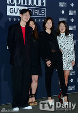 组图：《挑战超模》办发布会 首次男女混练