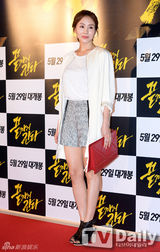 组图：池昌旭金素贤等助阵《A Hard Day》试映