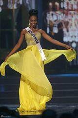 组图：美国小姐初赛举行 众佳丽混战露肉比性感