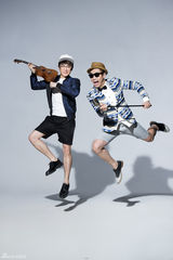 组图： 刘心MV演绎“屌丝”  搞怪写真曝光