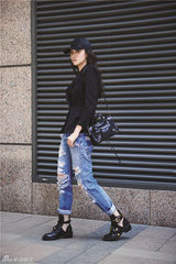 组图：小宋佳OK日志上线 酷美街拍首次曝光