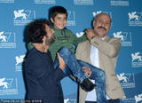 组图：土耳其《锡瓦斯》发布 小演员活泼抢镜