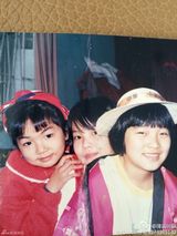 组图：Ella（S.H.E）童年小肉脸 戴发箍舞姿优美秀长腿