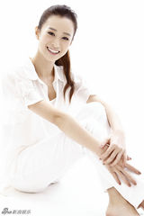 韩烨[1\/5]组图:韩烨白色系写真笑容绚烂尽显清