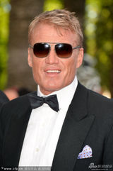 组图：《敢死队3》首映 史泰龙斯坦森硬汉齐聚