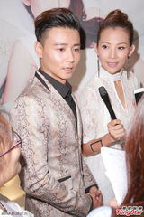 组图：蔡少芬夫妻百万代言 寓所现蜂巢惊魂未定