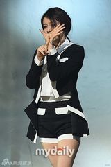 组图：《MCD》众星献唱 EXO11人献双曲舞台