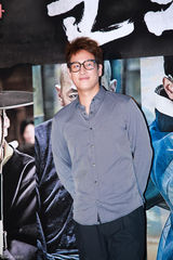 独家：韩影《群盗》试映会 姜东元河正宇等出席