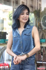 组图：S.H.E Ella露脐装扮槟榔西施 露美腿直呼好害羞