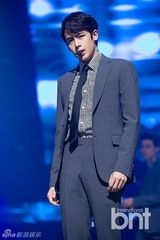 组图：Super Junior回归再夺冠 T-ara等女团性感大对决