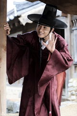 组图：《巡夜人日志》丁一宇变魅力降魔人