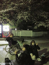 组图：卡莉怪妞恋情曝光！与深瀬慧相恋两年