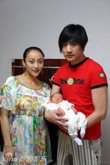 组图：《红苹果》重聚引怀旧 A5馨子今何在？