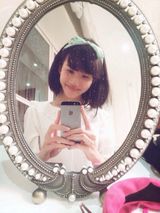 组图：美女硕士毕业抱儿子怀女儿被赞人生赢家