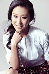 高清图：苗圃写真变职场女性 “鲜活”表情曝光