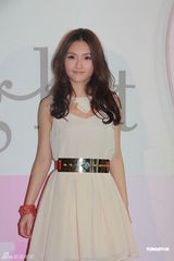 组图：林欣彤新专辑发布会称演唱会绝不对口型