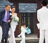 组图：大S婚礼罕见内场照 激动落泪动情起舞