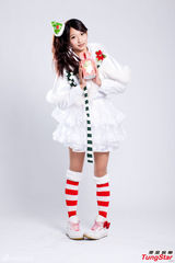 组图：15岁美萝莉许雅涵变圣诞白雪公主惹人爱