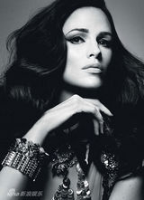 幻灯图集：詹妮弗-加纳登杂志封面 秀熟女美感