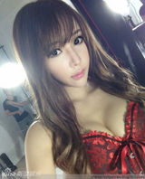 组图：北舞校花透视薄纱湿身照曝光 秀长腿美背