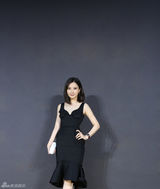 组图：熊乃瑾优雅亮相 女捕快穿越变优雅女神