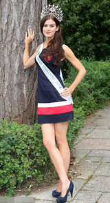 组图：剑桥24岁医科学生摘得英国小姐桂冠