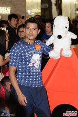 组图：郭富城对绯闻一笑置之 蓄胡为新戏准备