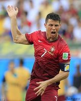 组图：伊莲娜纽约逛街萌萌哒 C罗输球眼哭瞎