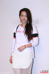 组图：舒淇运动装北京捞金 吴镇宇墨镜耍酷