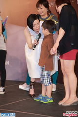 组图：田蕊妮发新碟 挺老公杜汶泽有艺德