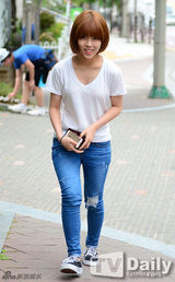 组图：T-ara等参与选举投票 美女如云风景独好