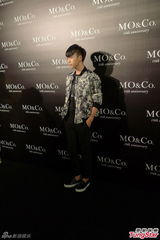 组图：张曼玉高圆圆同台出席活动