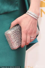 组图：汤姆克鲁斯绯闻女友拉-普莱潘斜肩裙亮相